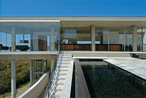 casa-vidro-com-mirante-07